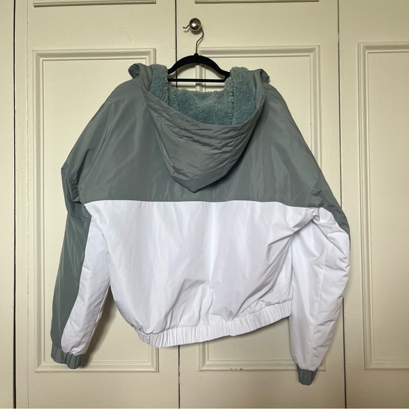 TNA Crowley Bomber Jacket -M (EUC) - Picture 7 of 11